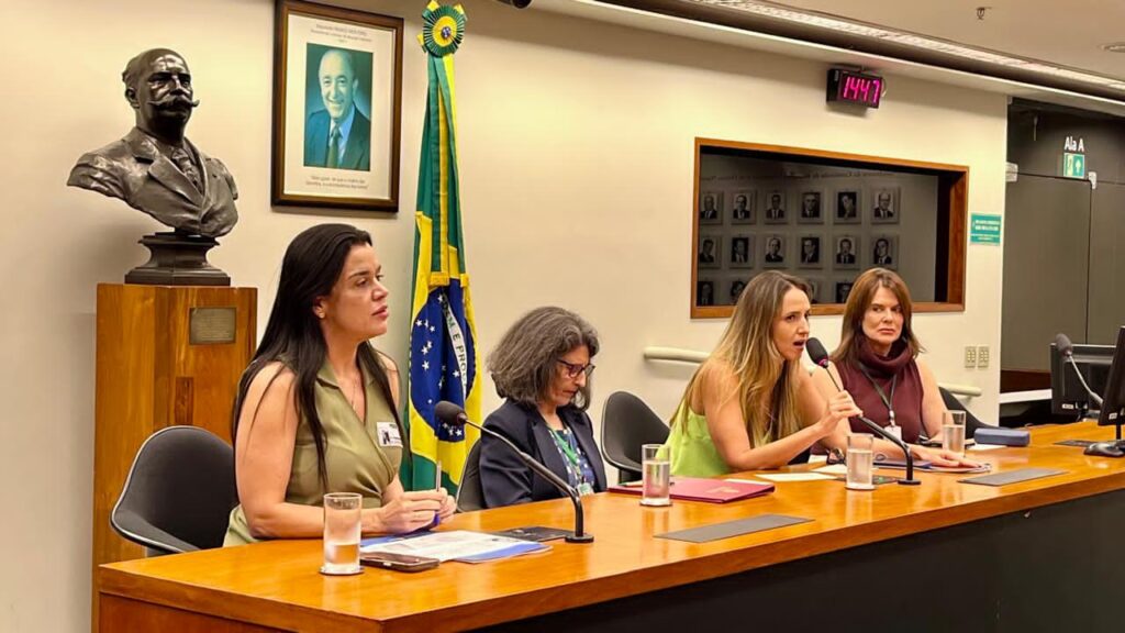 GDF participa do 1º Encontro da Empregabilidade Feminina na Câmara