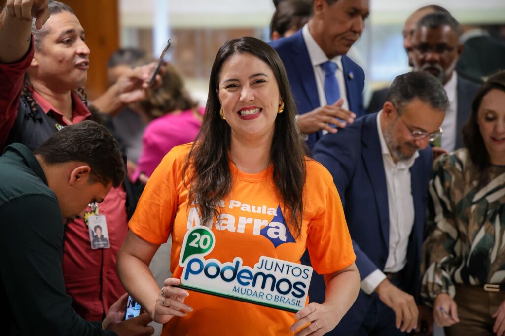 Ana Paula Marra se filia ao Podemos e entra com força no cenário político