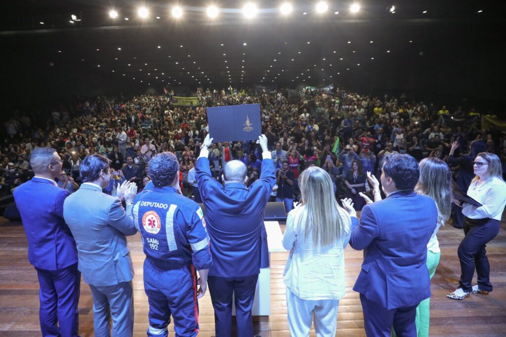 GDF nomeia mais de mil servidores para a saúde pública