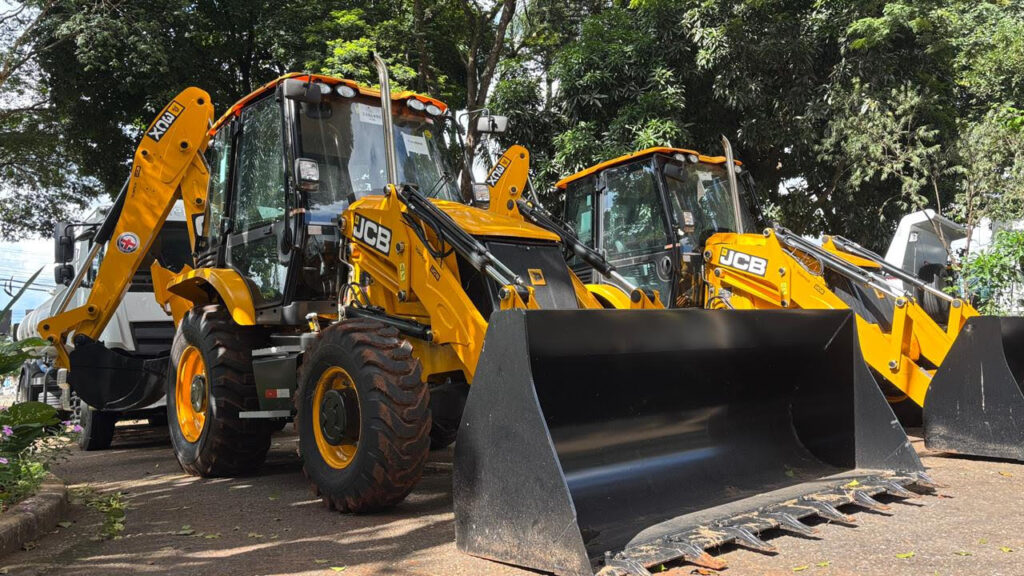 Goiás realiza entrega de R$8,5 milhões em máquinas pelo Mecaniza Campo