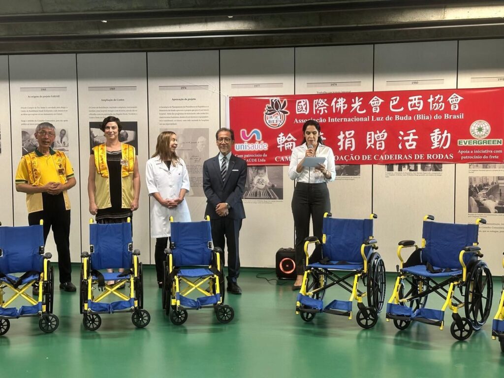 BLIA doa 100 cadeiras de rodas ao Hospital Sarah em cerimônia com representante de Taiwan