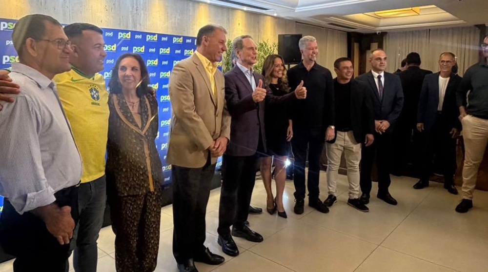 Canoa furada: o inelegível Arruda é vetado em evento de filiação do PSD