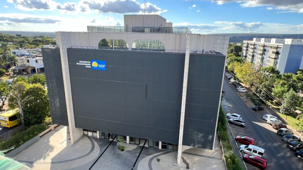 DF oficializa banca organizadora de concurso com mais de mil vagas