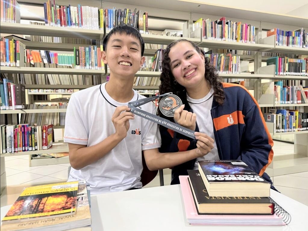 Estudantes da EduSesc Gama são prata na Olimpíada Brasileira de Geopolítica