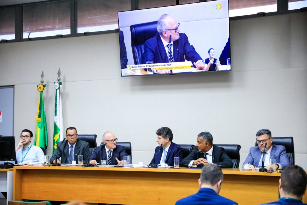 Governo do DF pretende obter superávit de R$ 2 bilhões até o fim do ano