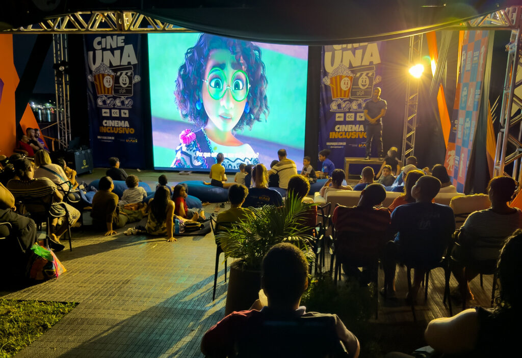 Projeto de cinema acessível exibe “Moana 2” neste sábado