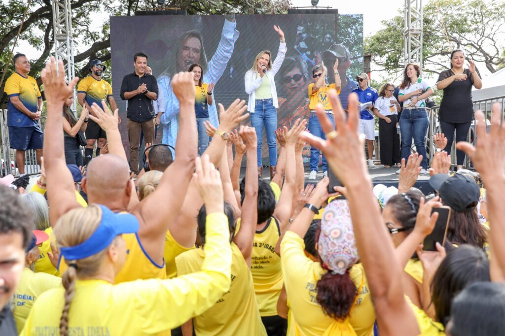 Ginástica nas Quadras reúne 1,5 mil pessoas no Parque da Cidade