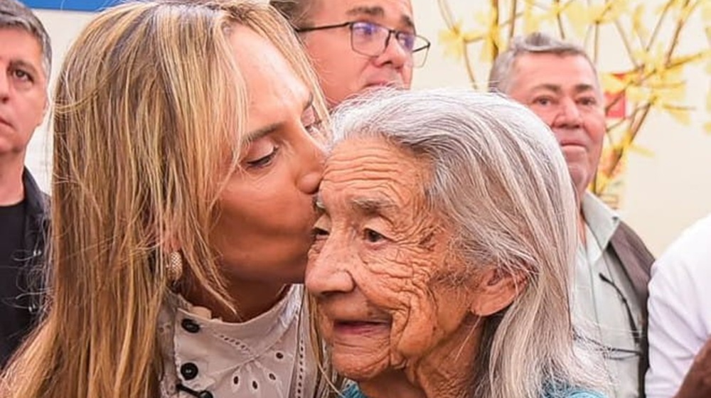 Celina Leão vira alvo da guerra suja por ser mulher e favorita ao Buriti