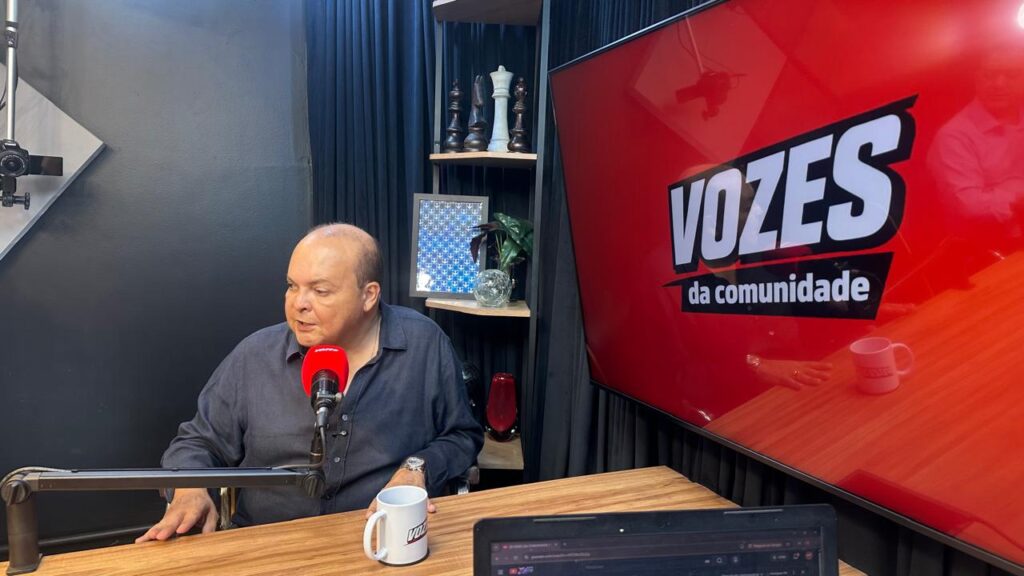 Vozes da Comunidade recebe Ibaneis e debate política local e nacional
