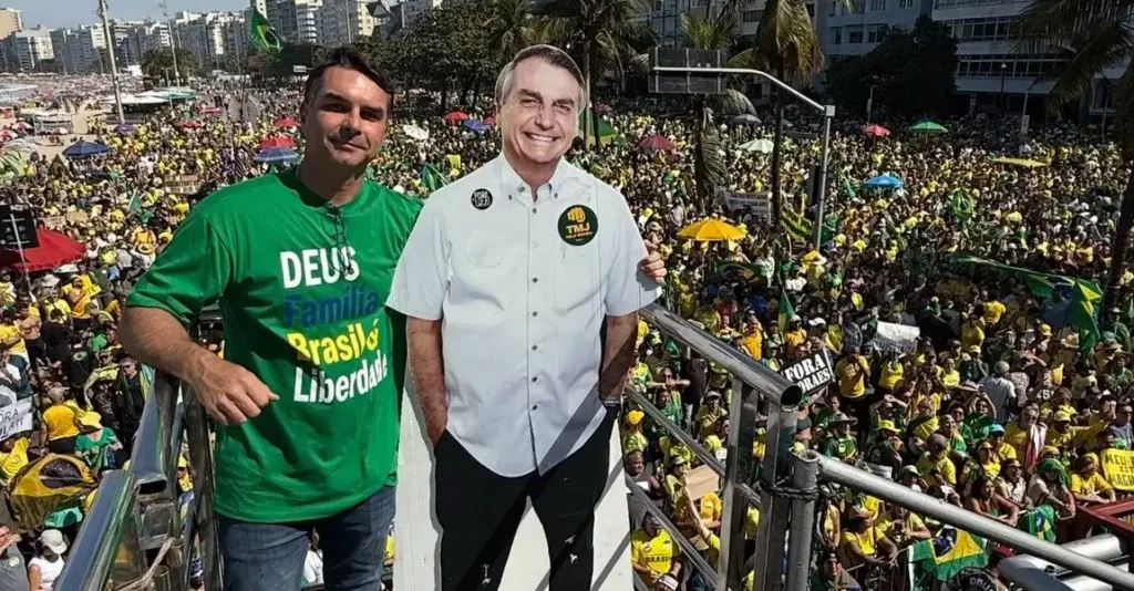 Flávio Bolsonaro lança jingle “Vem com Fé” para campanha presidencial de 2026