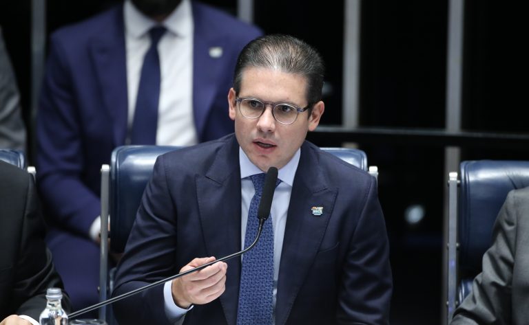 Hugo Motta pediu empréstimo do Master para empresa da cunhada