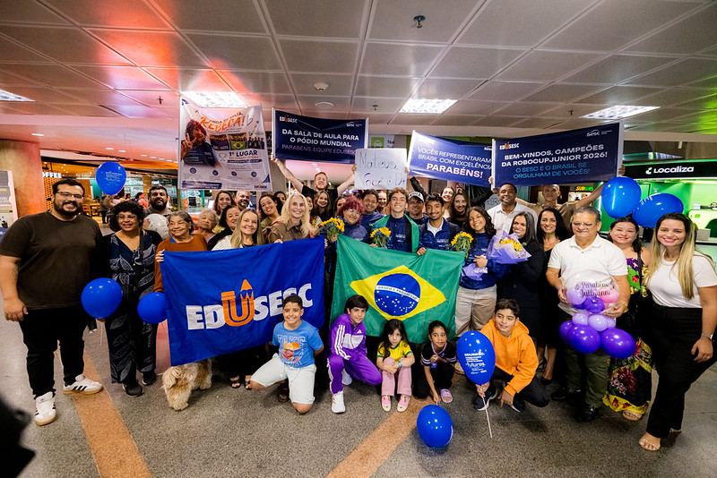 Estudantes do EduSesc recebem recepção calorosa na chegada a Brasília