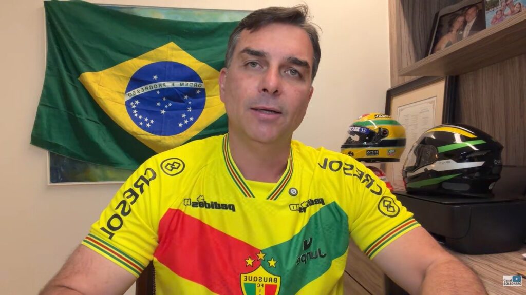 Flávio convoca apoiadores para convenção do PL neste sábado