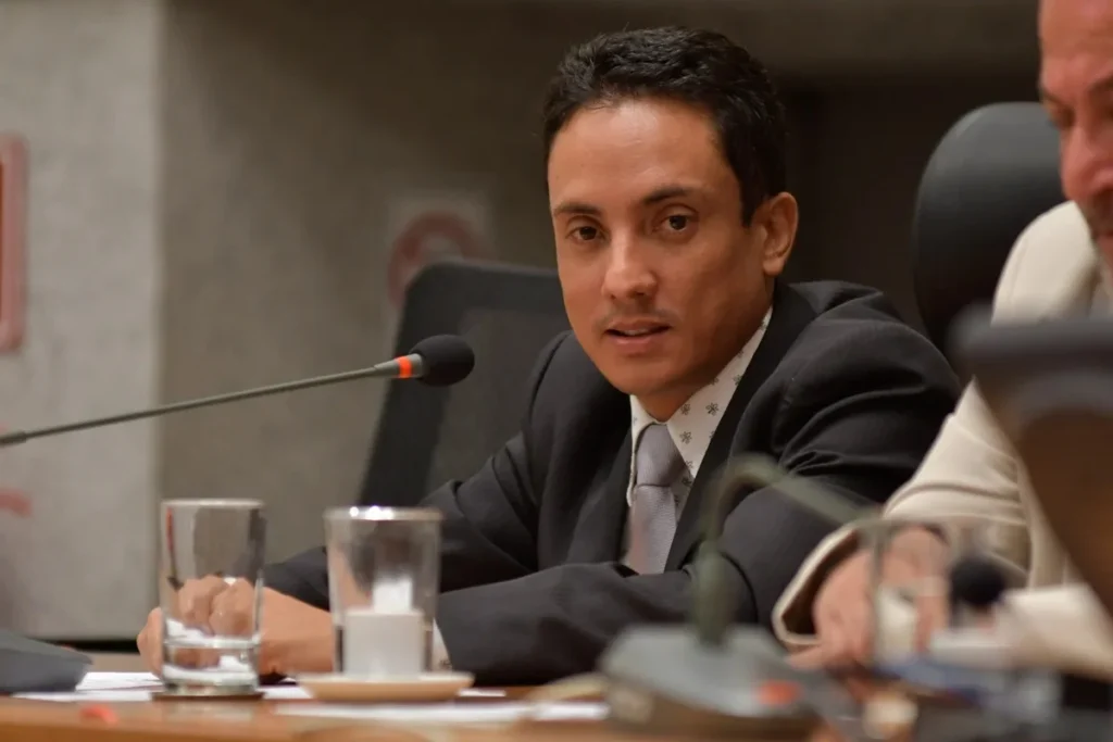 Fernando Fidelis morre aos 45 anos após complicações da anemia falciforme