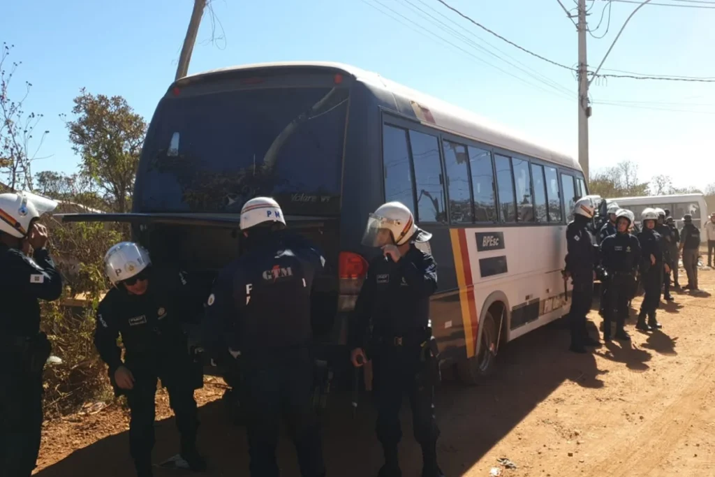 DF Legal realiza nova operação para impedir invasão no Parque Nacional