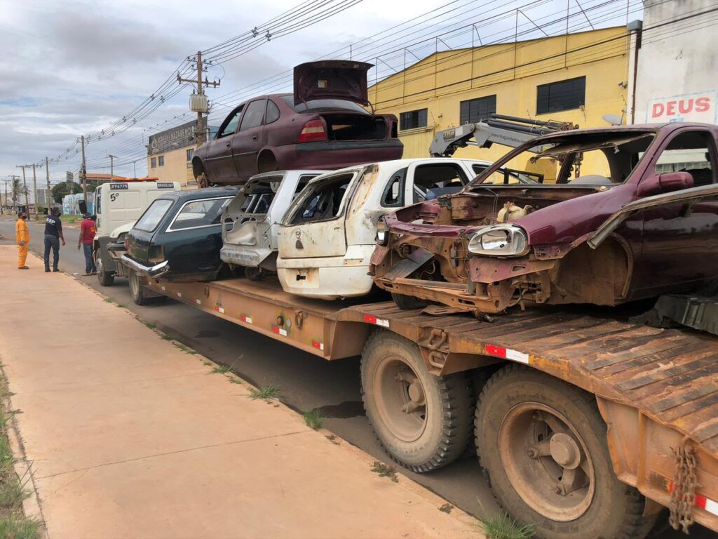 Saiba como solicitar retirada de veículos abandonados no DF