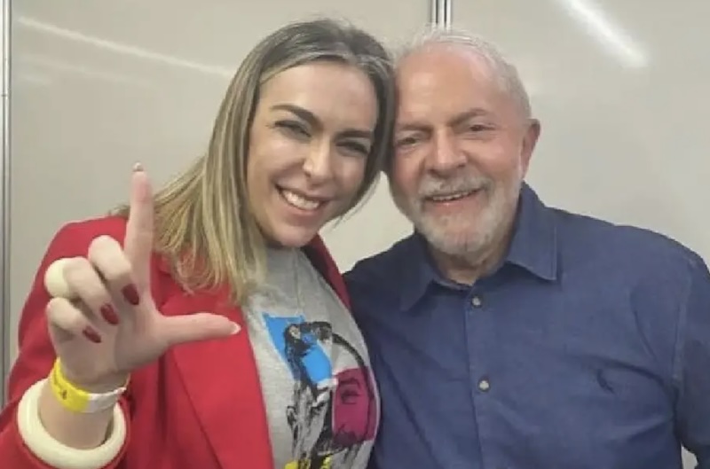 Lula mente e diz no Jornal Nacional que não conhece a lobista de Lulinha