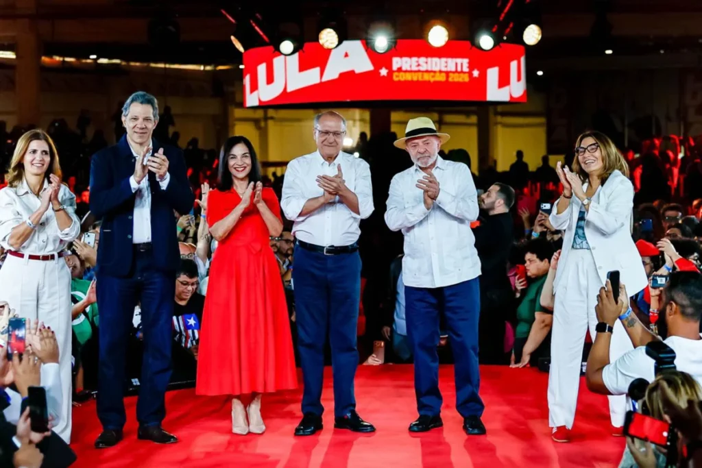 PT oficializa candidatura de Lula à reeleição em convenção nacional