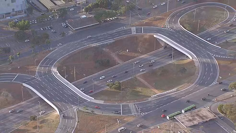 Viadutos do Eixão Norte são totalmente liberados para o trânsito
