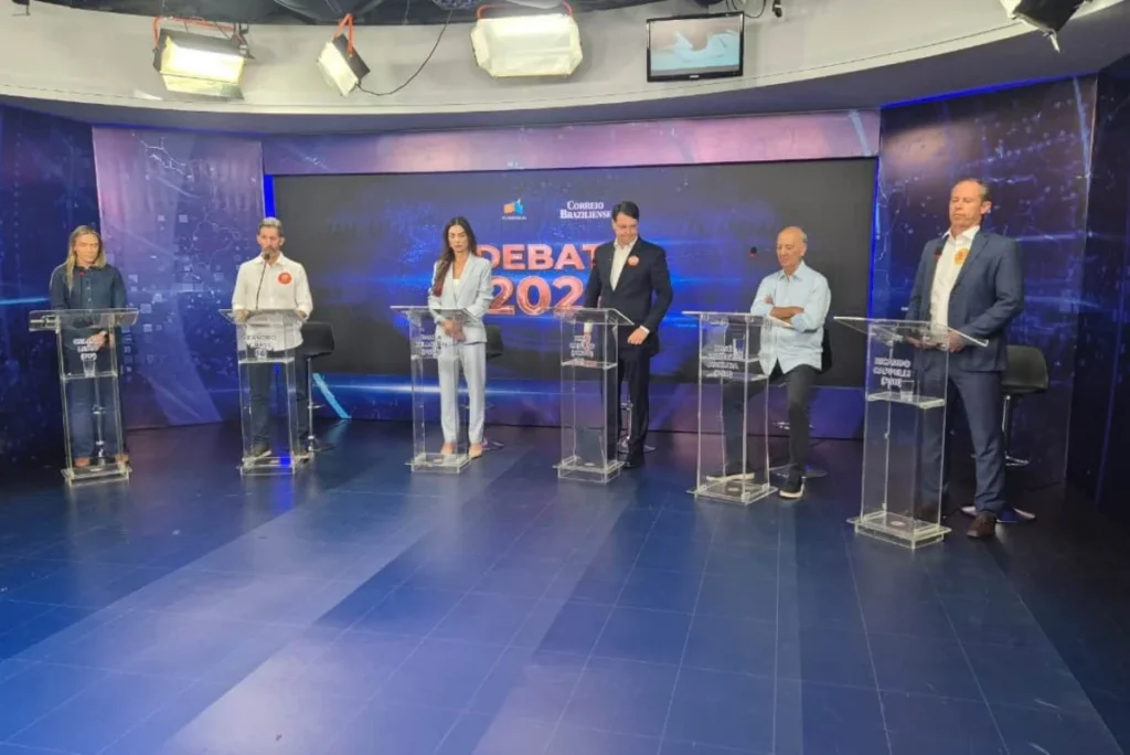 Análise: Debate repete tática de 5 contra 1 e empobrece confronto de ideias
