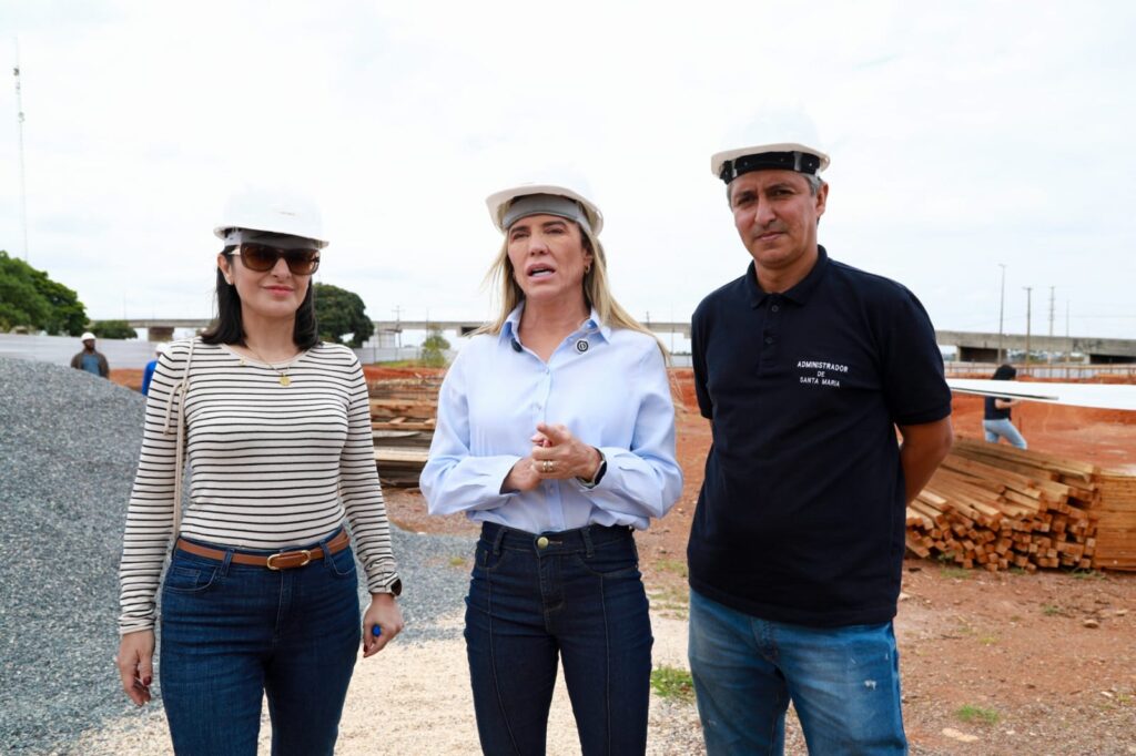 Governadora acompanha obras e assina ordens de serviço em Santa Maria