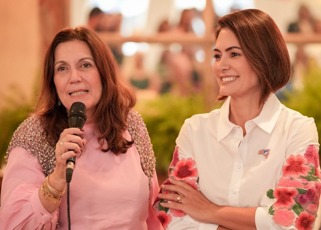 Michelle é a senadora mais votada da história do DF; Bia conquista segunda vaga