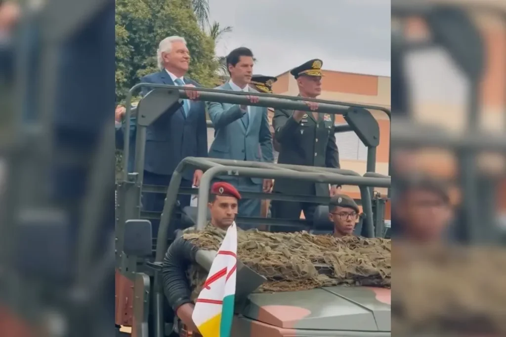 Daniel Vilela e Caiado participam do desfile de 7 de Setembro em Goiânia