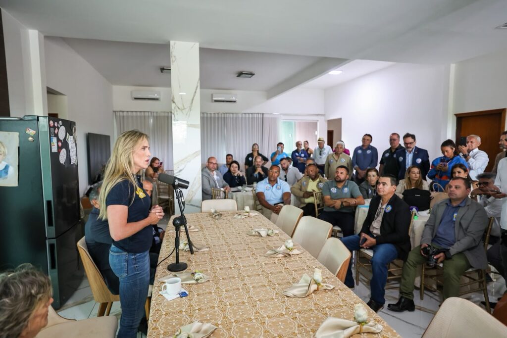 Celina destaca papel da imprensa digital e defende combate à desinformação