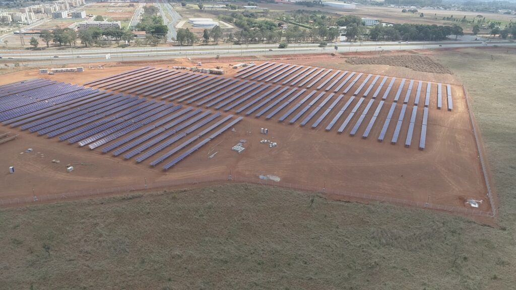 Às vésperas das eleições, TSE ganha usina de energia limpa com 5,6 mil painéis solares