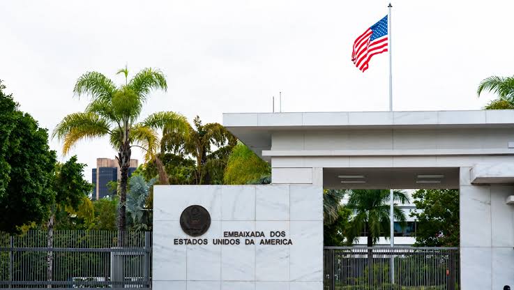 PF investiga ameaça após EUA suspenderem serviços consulares no Brasil